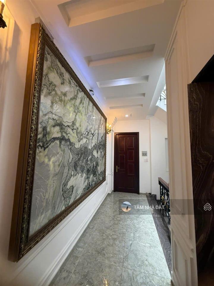 Ngay tttm emart gò vấp bán nhà đẹp phan văn trị 5x17m (cn 83m2, 313m2 sàn) 5 tầng thang máy