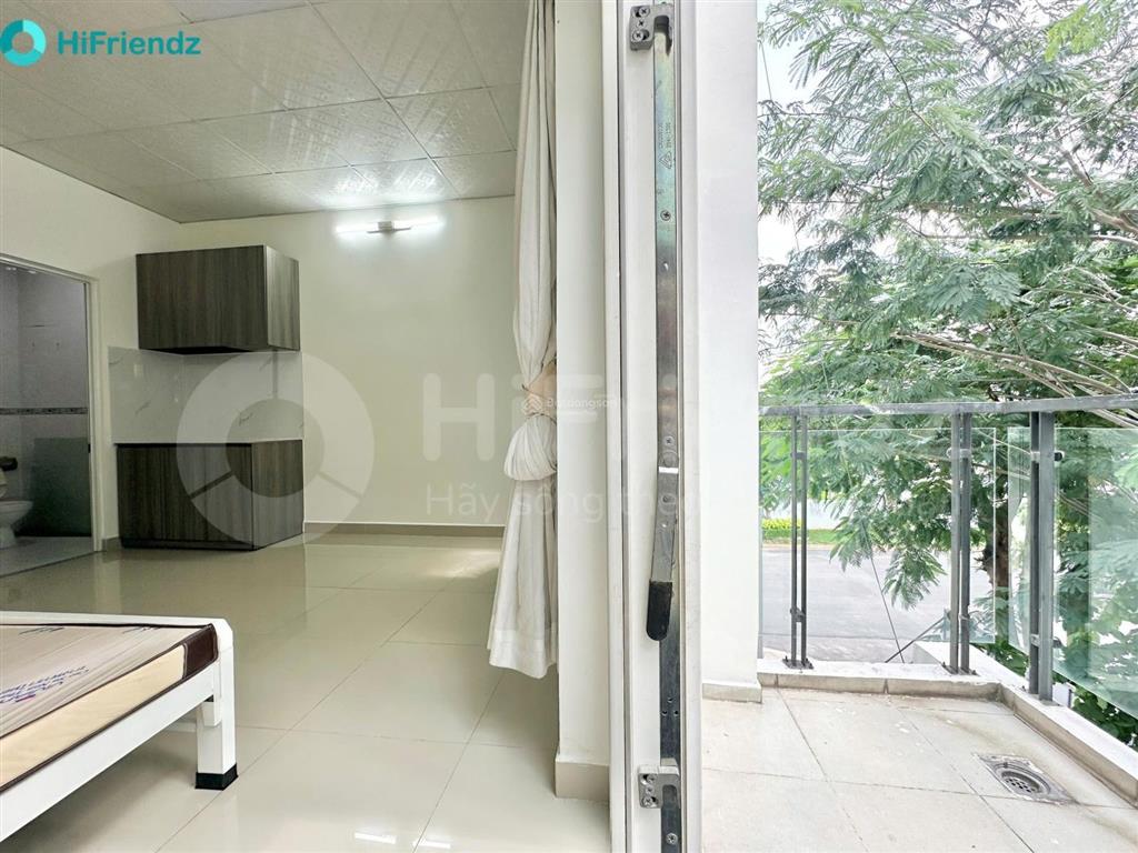Cho thuê phòng có ban công gần vòng xoay liên phường quận 9