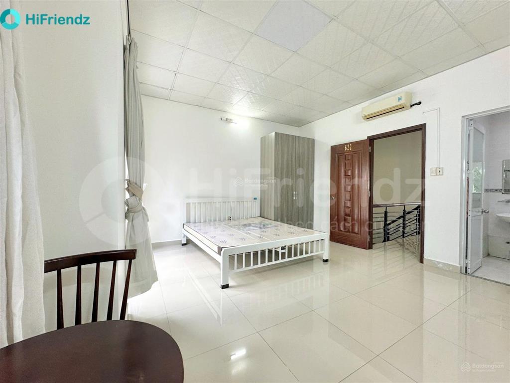 Cho thuê phòng có ban công gần vòng xoay liên phường quận 9