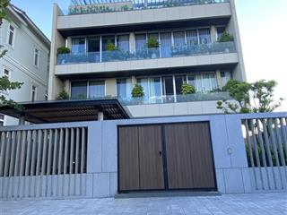 Cặp đất đường 10.5m giá tốt hoà minh gần biển nguyễn tất thành, dt 190m2 giá 11.5 tỷ.  0909 968 ***