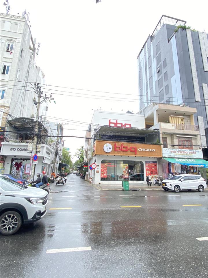 Gấp bán nhà 2 tầng kiệt oto 6m sát nguyễn văn thoại , sơn trà giá 7.1 tỷ khu sầm uất kinh doanh