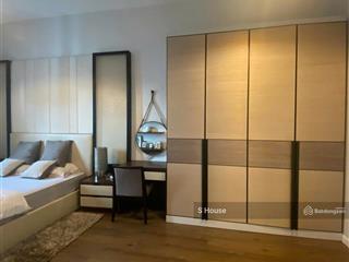 Xác thực 100%  2pn hướng đông tứ trạch  dt 104m2  giá 11,5 tỷ  trần cao 3,5 m