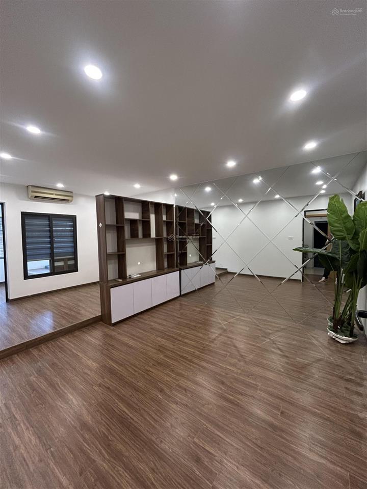 Tập thể nghĩa tân tt cầu giấy khách bếp p.ăn 2 ngủ 2 vệ sinh ôtô tránh full tiện ích 3.85tỷ