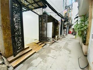 Phố hoàng mai thang máy nội thất xịn 68m2