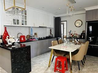 Bán căn hộ saigon south 3pn 2wc view hồ bơi nội thất đẹp có sổ có ô xe