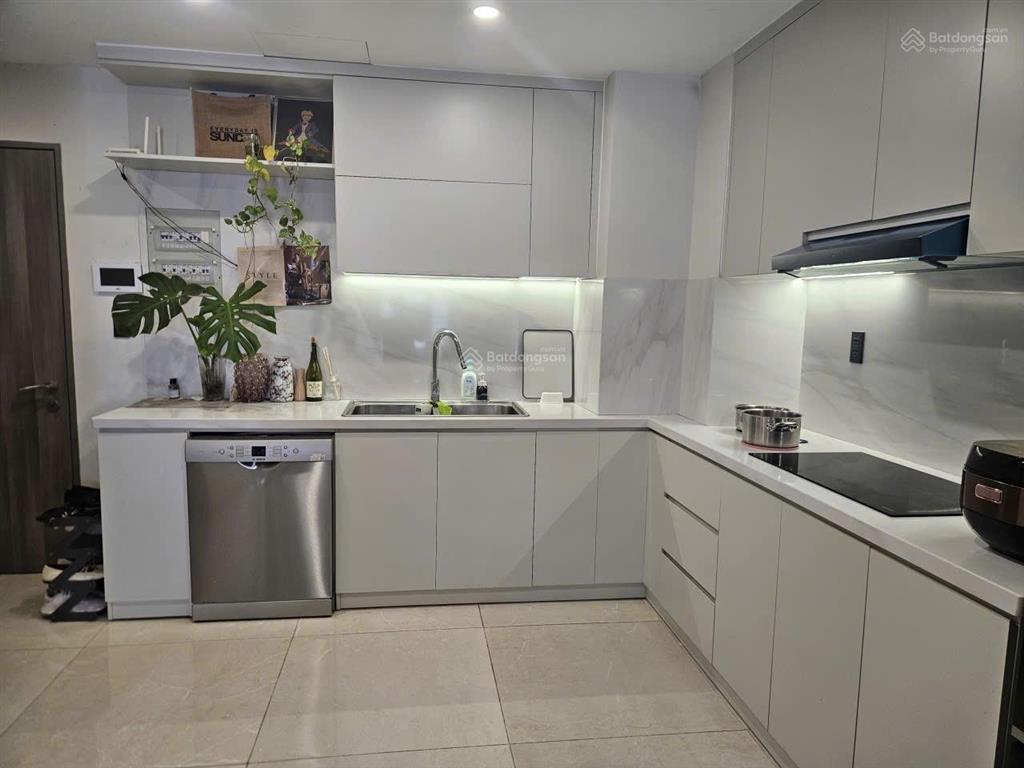 Bán nhanh căn hộ saigon south  2pn | 71m2 | 5,7 tỷ | sổ hồng  lk rmit, tôn đức thắng