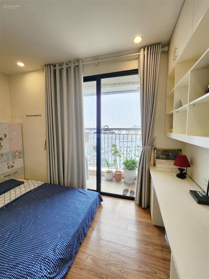 Cho thuê căn 2 ngủ sáng times city nhà đẹp 97,5m2 đủ nội thất có slot ô tô  mr. quân 0988 286 ***