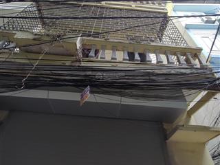 Bán nhà phố thịnh quang lô góc 2 mặt tiền ngõ rộng 4t dân xây 50m2 12.4 tỷ