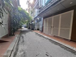 Bán nhà phố trần quốc hoàn phân lô ô tô vào nhà sát phố mặt tiền khủng dt 54m2 giá chỉ 22 tỷ