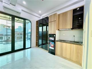 Quan nhân8 tầng thang máydòng tiền 2.5 tỷ/nămô tô vào nhà95.5m235 tỷ