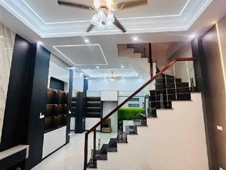 Bán nhà vĩnh phúc, ôtô cách 50m  dân xây, ngõ nông gần phố  full nội thất, 46m2, 10.6 tỷ