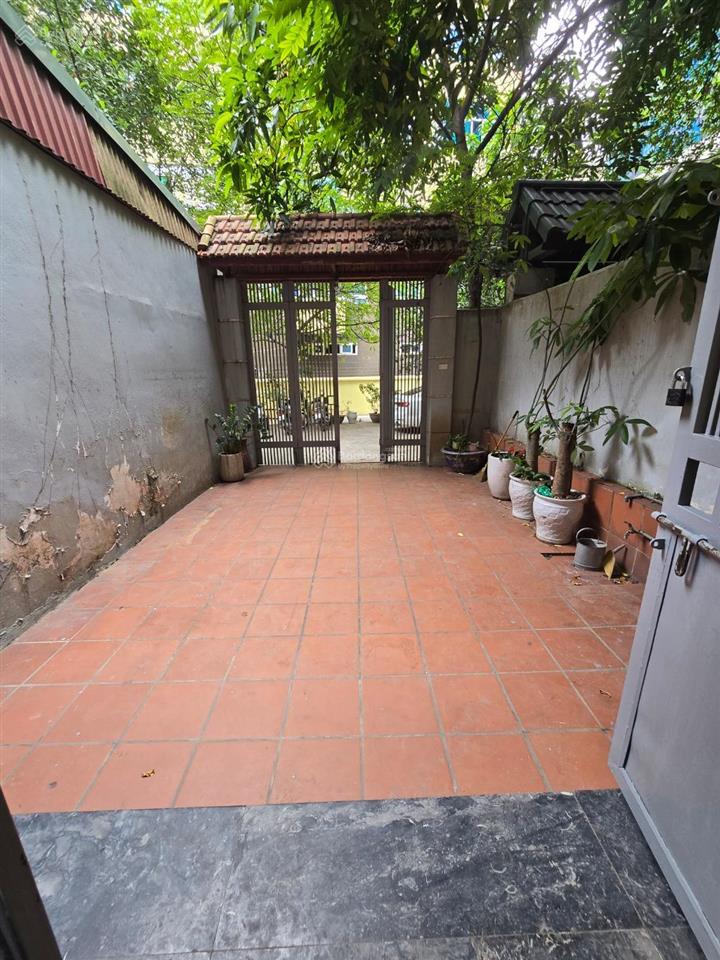 Bán nhà lê trọng tấn phân lô ngõ thông ô tô tránhthoáng trước sau85m228 tỷ