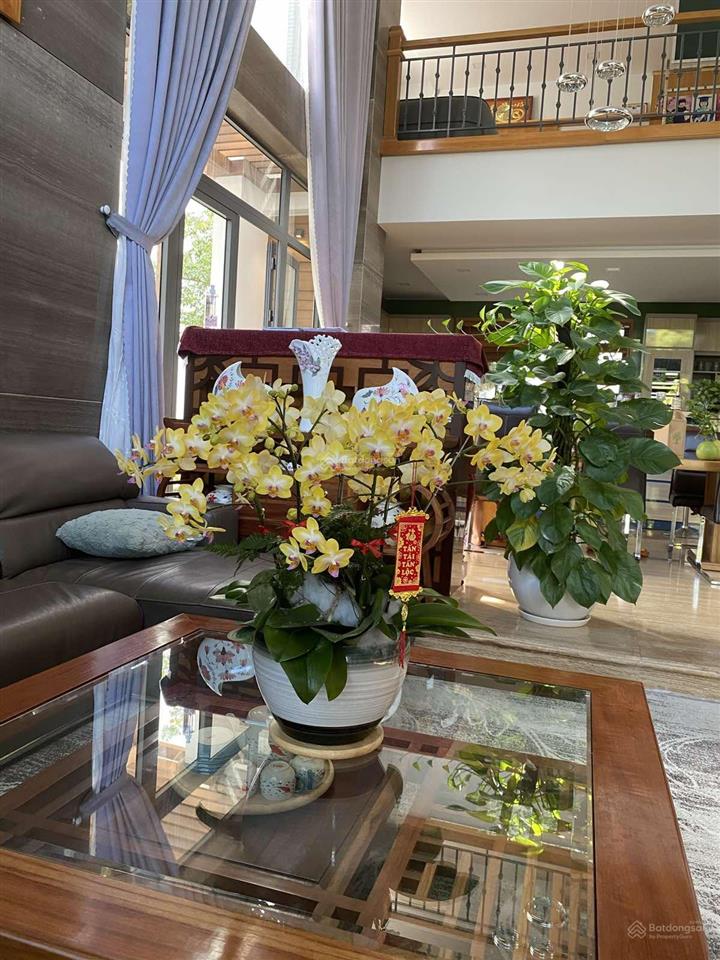 Bán biệt thự sân vườn tại villa park, 342m2, view đẹp, q9, hcm