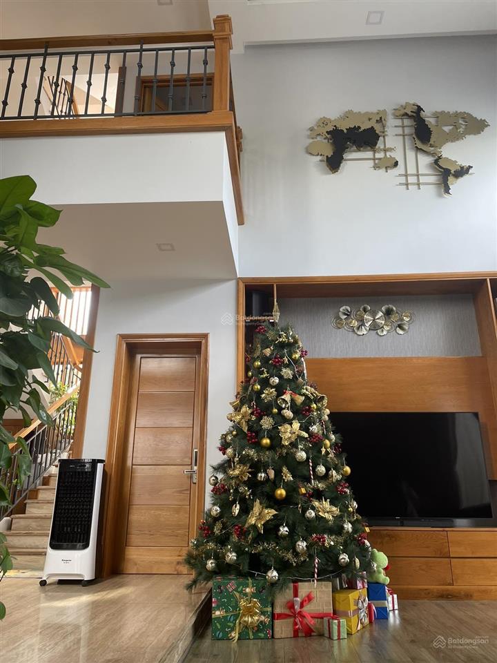Bán biệt thự sân vườn tại villa park, 342m2, view đẹp, q9, hcm