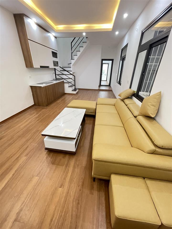 Siêu hot! căn hộ duplex (4+5) trung tâm gần dự án sun cầu giấy và iph 3 ngủ 2 thoáng. 4ty2
