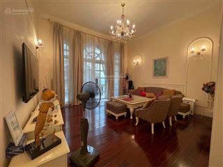 Căn hộ tầng 3mặt phố nguyễn thái họcvăn miếu quốc tử giám lô góc 2 mặt thoáng.80m22pn2wc.4tỷ6