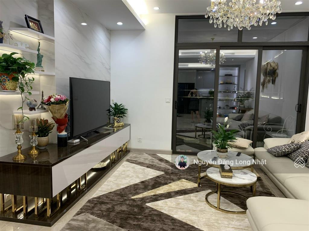 Bán căn hộ 98m2 2pn ở watermark 395 lạc long quân view hồ tây hướng mát giá cực tốt.  0364 224 ***