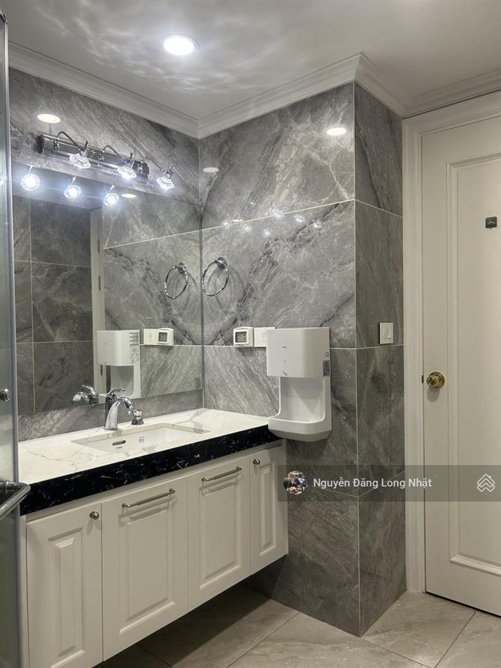Hot! cho thuê căn hộ chung cư lancaster đường láng 49m2 studio full nội thất đẹp giá tốt 14 triệu!