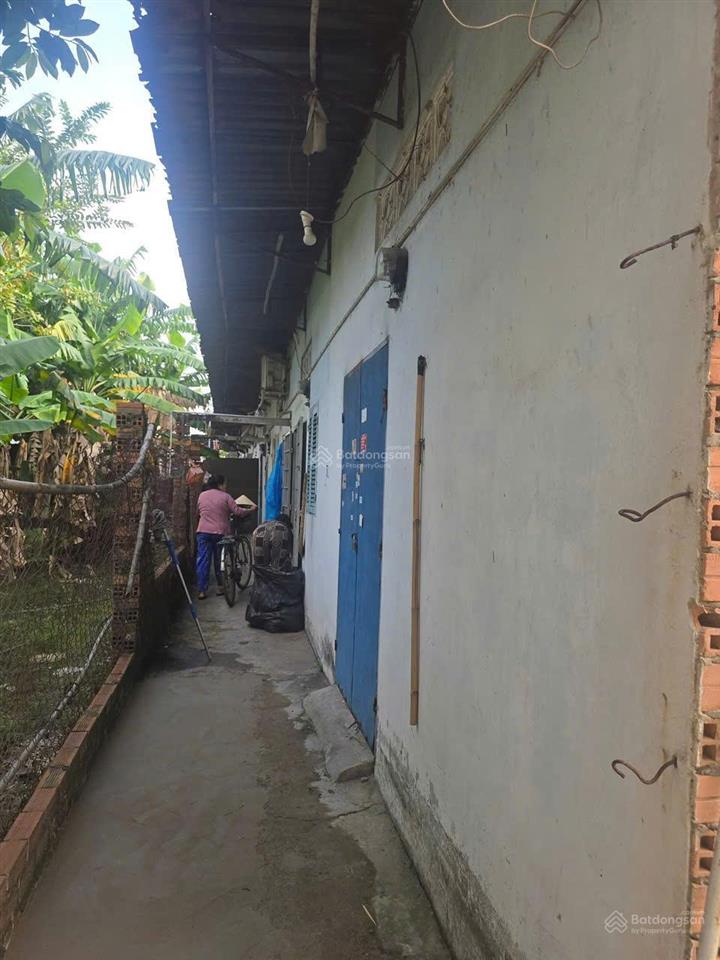 Bán nhà có 5 phòng trọ vị trí đẹp, thu nhập ổn định, đủ tiện ích xung quanh, oto tới nha