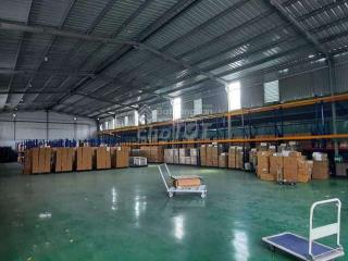 Cho thuê nhà xưởng 1200m2 giá 56tr vừa hết hợp đồng xong tại ngã tư ga phường thạnh lộc quận 12