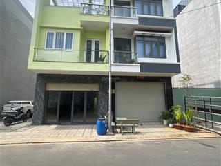 Hàng hiếm tại phan đình giót, 4,8 tỷ, 100m2, 4pn, 4wc, 3 tầng, q. thuận an, bình dương
