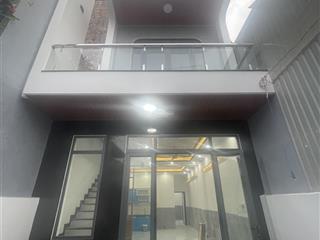 Bán gấp nr 2 tầng tại phạm ngũ lão, dĩ an, bình dương, 4,45 tỷ, 92,5m2