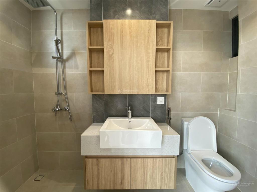 Cho thuê căn hộ thiết kế hiện đại  ban công ánh sáng tự nhiên  kế đảo kim cương