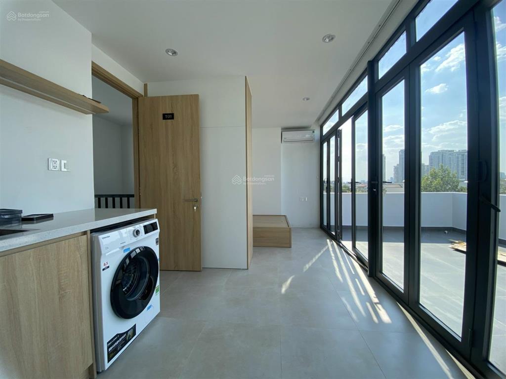 Cho thuê căn hộ thiết kế hiện đại  ban công ánh sáng tự nhiên  kế đảo kim cương