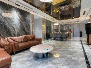Hiếm! bán căn 3pn 138m2 full nội thất, nhà đẹp hướng mát  tòa hpc 105  hà đông