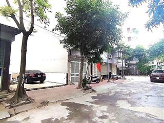 Bán đất  liền kề kđt văn khê 50m2  mt 5m  giá hơn 10 tỷ  phân lô  vỉa hè  ô tô