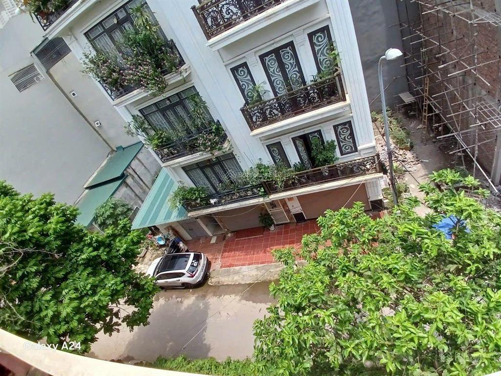 Bán liền kề đẹp nhất kđt văn khê 4 tầng 50m2 mt 5m hơn 10 tỷ rẻ nhất kv