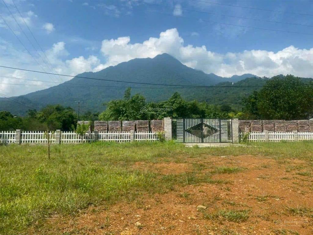 Cần chuyển nhượng lô góc với dt1763m thực tế sử dụng 1918m trong đó có 400m tc tại yên bài