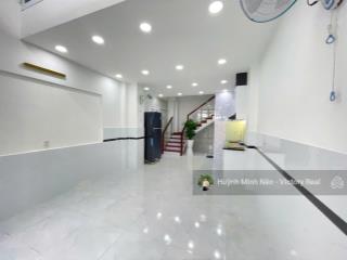 Nhà đẹp trệt lửng 2 lầu st đường cmt8 giáp quận 3, quận 10, (3.55 x10m ) chỉ 6.39 tỷ tl