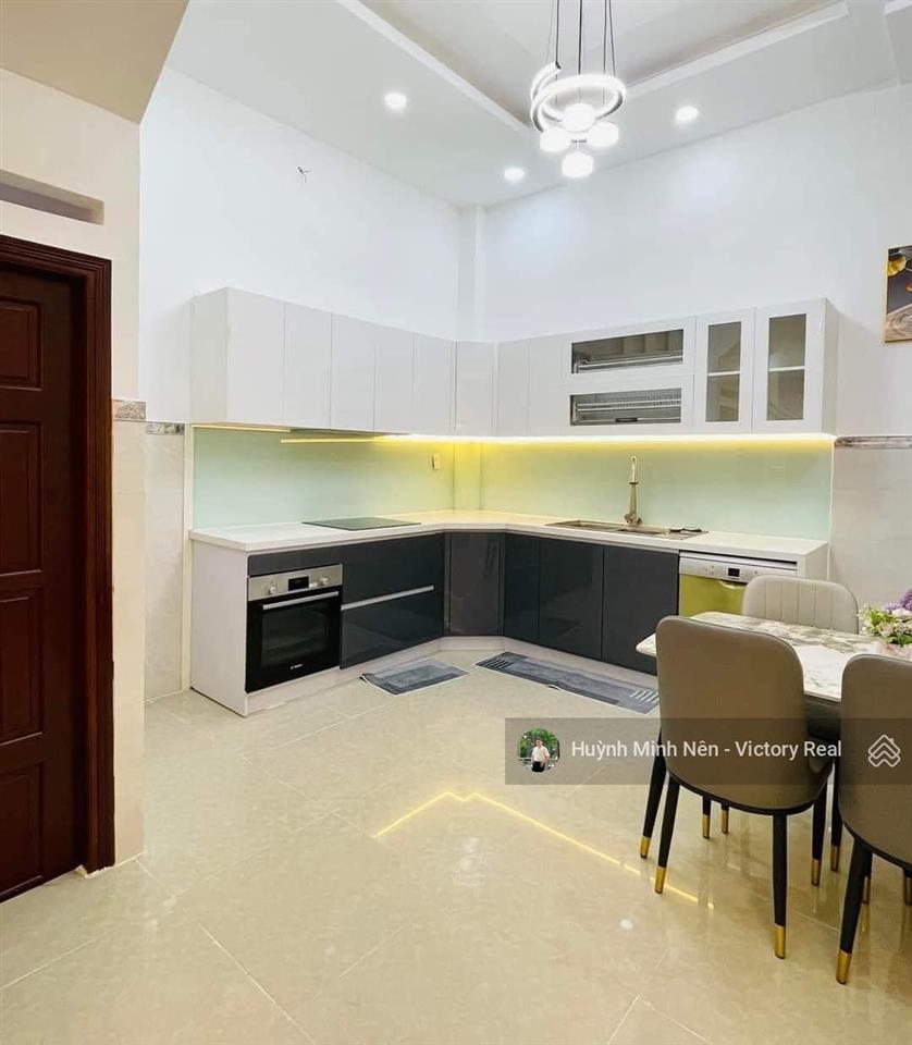 Bán nhà đường bùi thị xuân  lê văn sỹ (4.5 x 14m) 2 tầng đẹp, giá chỉ 7.9 tỷ tl