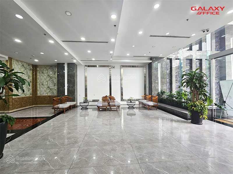 Cho thuê văn phòng mới, giá rẻ, diện tích 200 m2, tại quận 1