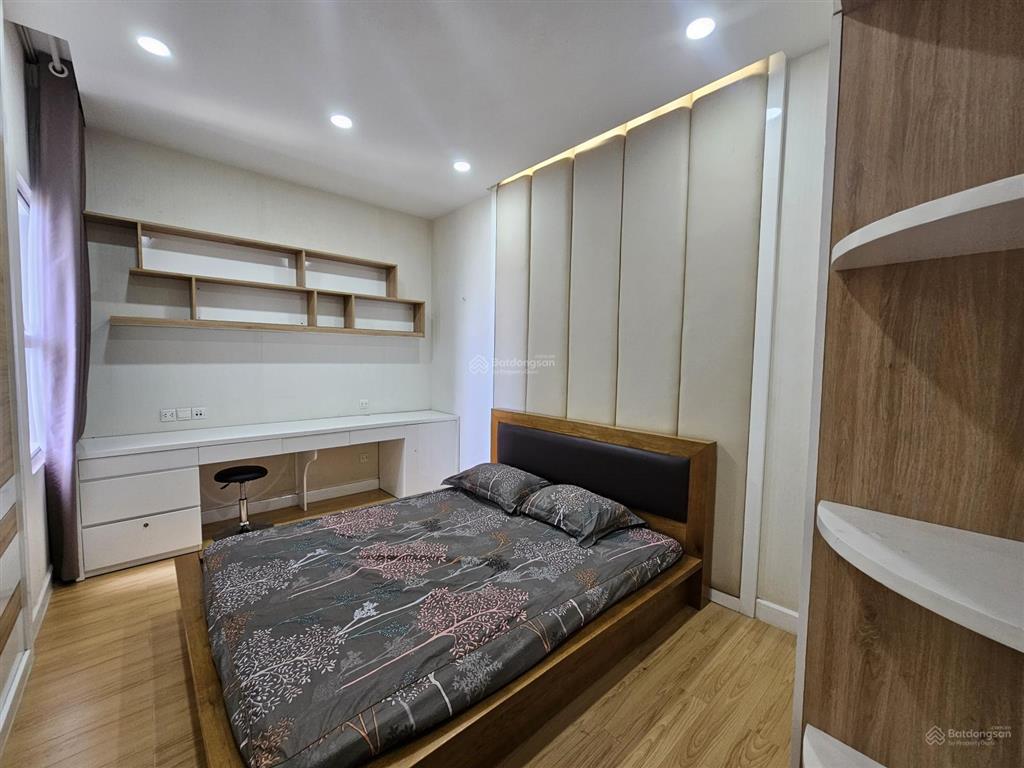 Bán căn hộ sunrise city central 2 phòng ngủ 76m2, đủ nội thất, giá 7.2 tỷ.  0936 444 *** lê thi