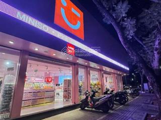 Cho thuê nhà mặt phố nguyễn chí thanh, diện tích 226 m2 , mặt tiền 12m, hot!