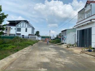 Bán lô đất nằm ngay trung tâm cách cầu vượt, bến xe củ chi tp hcm chỉ 300m