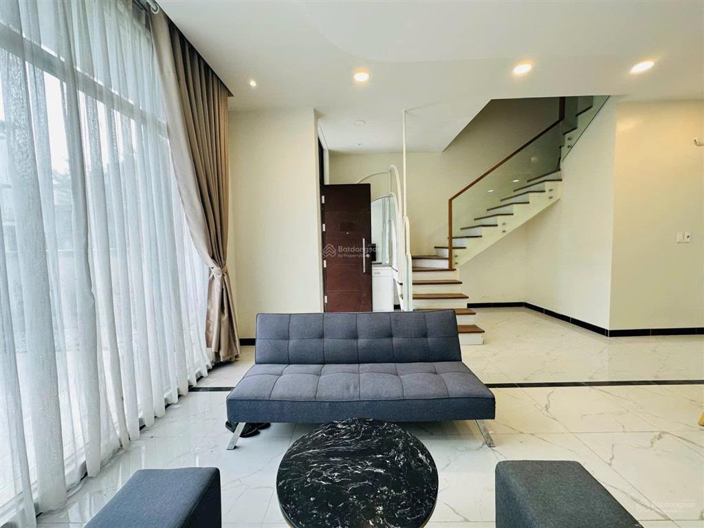 Cho thuê căn hộ 2pn, căn góc, skyvilla ở swanbay