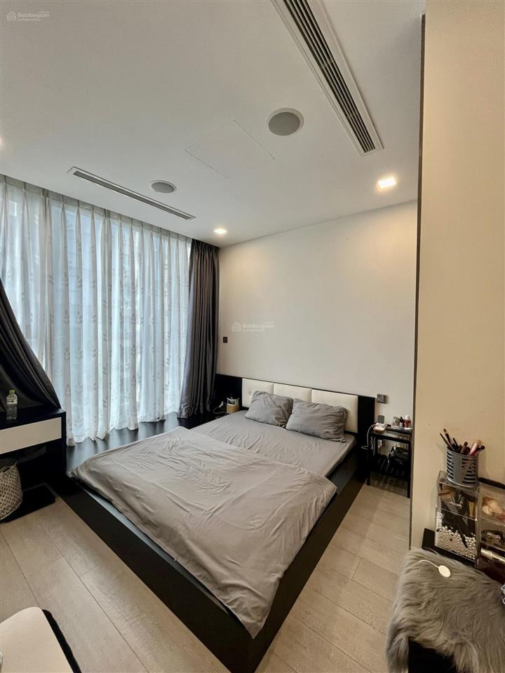 Bán căn hộ chung cư the harmona, 4,2 tỷ, 81m2, 2pn, 2wc, tân bình, hcm sổ.  0907 909 *** hùng