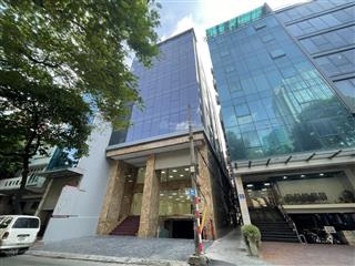 Cho thuê tòa văn phòng 10 tầng mp hoàng ngân, dt 420m2, mt 14m.vị trí lô góc. giá 650tr/th