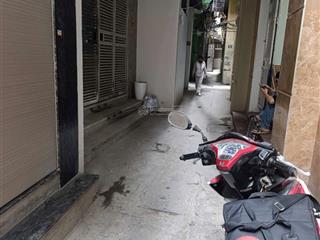 Bán gấp mảnh đất 38m2 pháo đài láng, ngõ thông, chỉ 9 tỷ