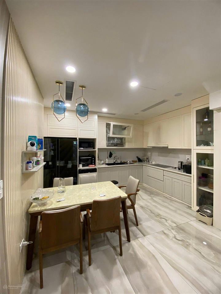 Hiếm, đặng văn ngữ, 50m * 4 tầng, vỉa hè kinh doanh, 2 ô tô tránh, vào nhà, chỉ 17 tỷ