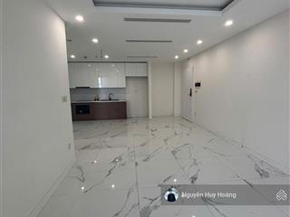 Bán gấp căn hộ 3pn, 2wc, 105m2 8tỷ6 tại sunshine city  em hoàng 0879 169 ***