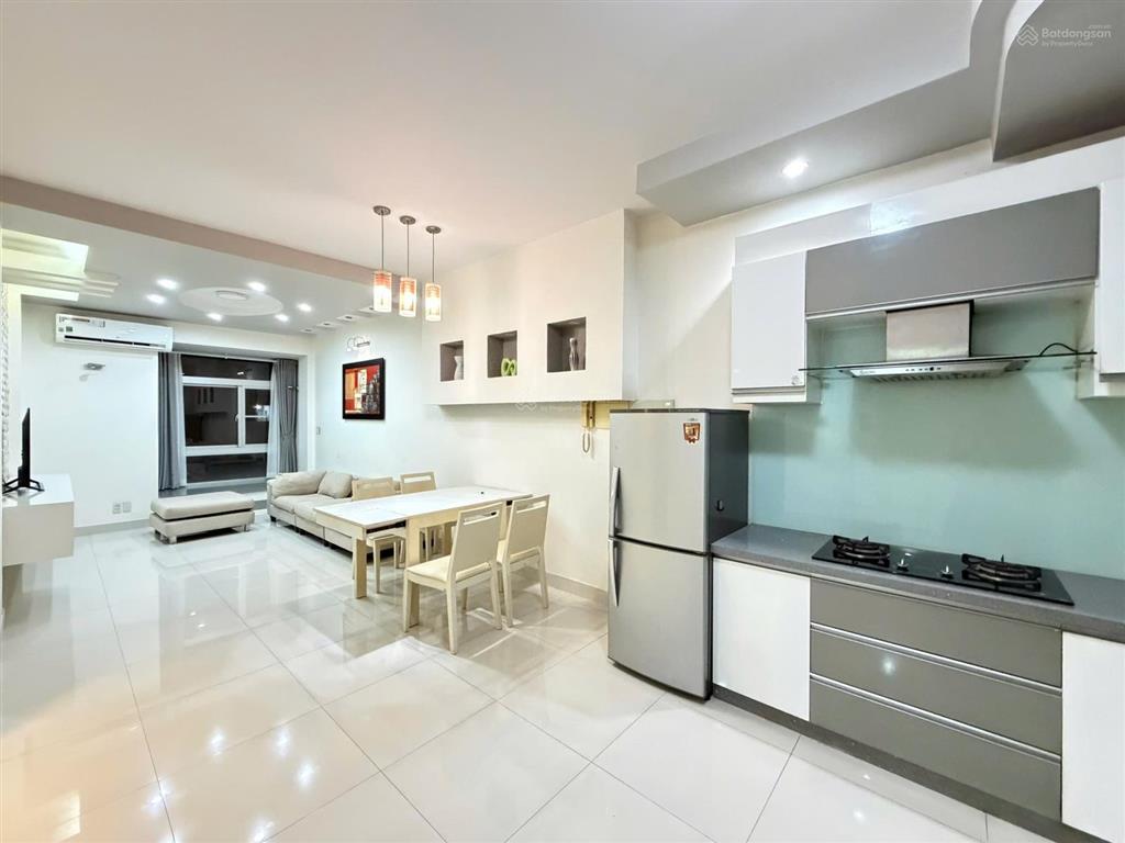 Cần bán căn hộ sky garden nhà đẹp