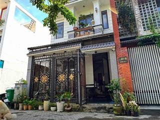 Bán nhà nam long ngay công viên đường số 1