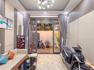 Nhà đẹp ngay trung tâm hẻm đường trần hưng đạo
