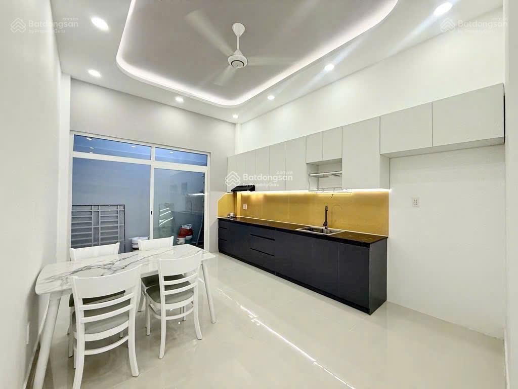 Chính chủ cho thuê nhà ngụy như  komtum, 65m²/4 tầng  giá 21tr/ tháng