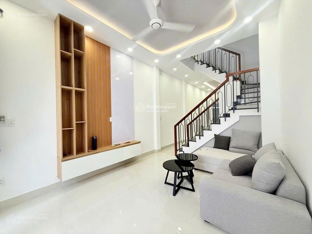 Chính chủ cho thuê nhà ngụy như  komtum, 65m²/4 tầng  giá 21tr/ tháng