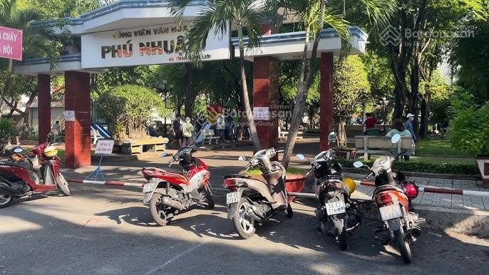 Mt ngay phan đăng lưu, liền kề phan xích long, dt đẹp 8x26m, thích hợp ở, kinh doanh, chdv cao cấp